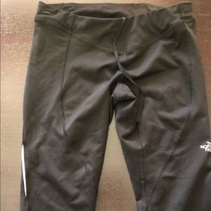 Cropped North Face black leggings